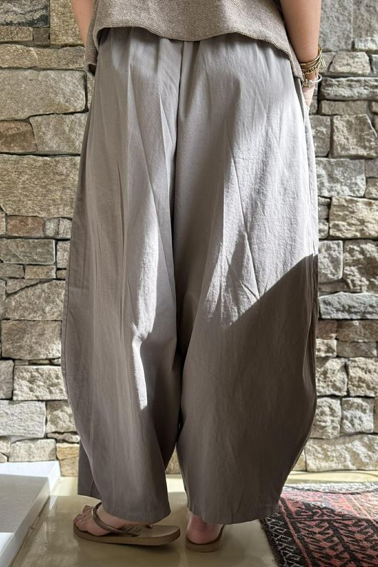 Inga Stretch Poplin Cotton Barrel Pant Earth